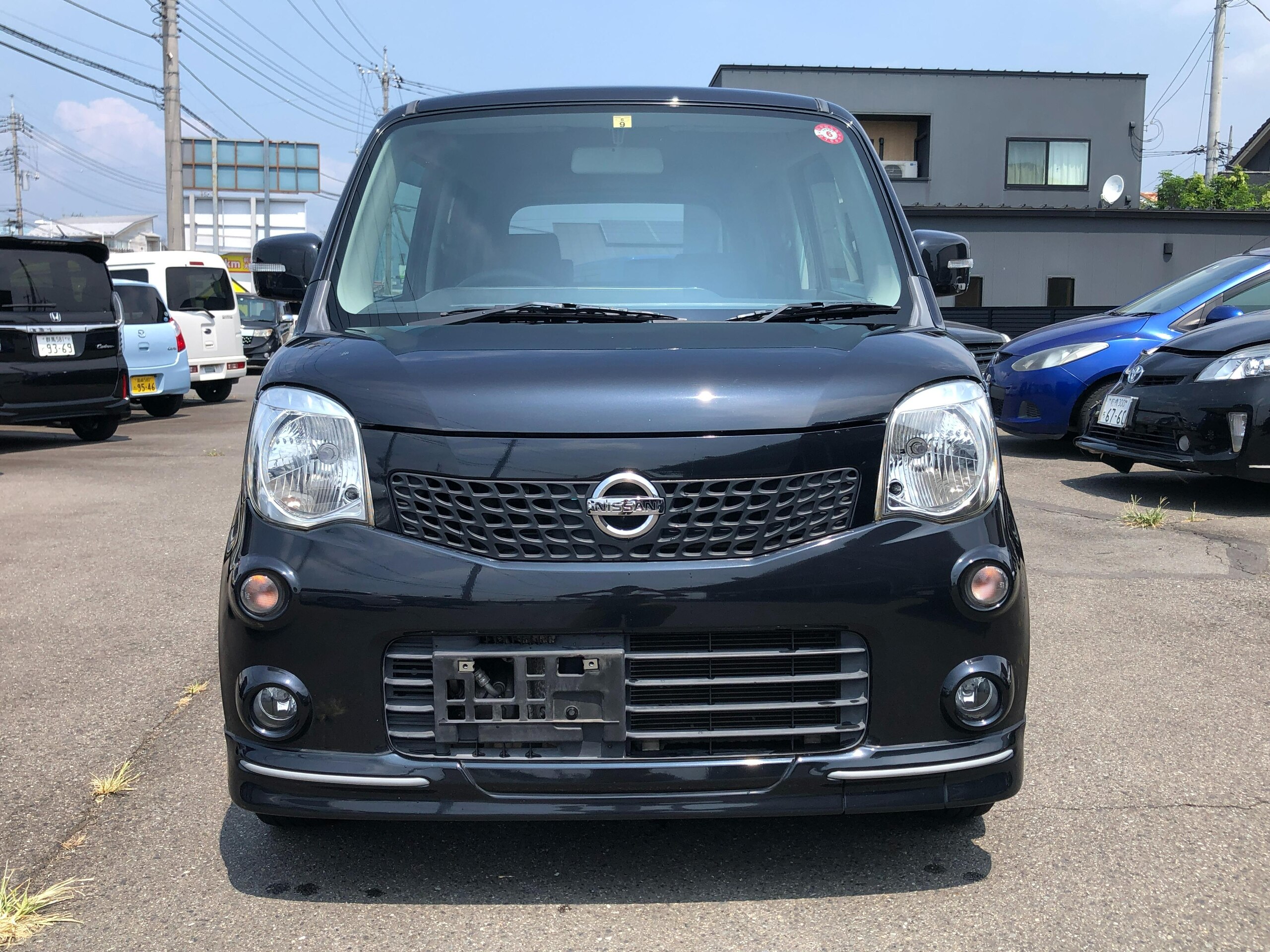 日産　モコ