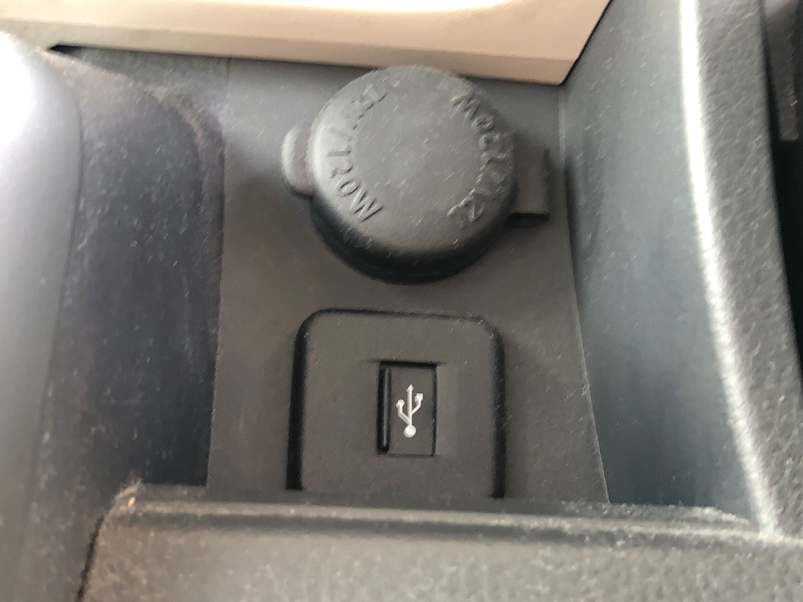 日産　モコ