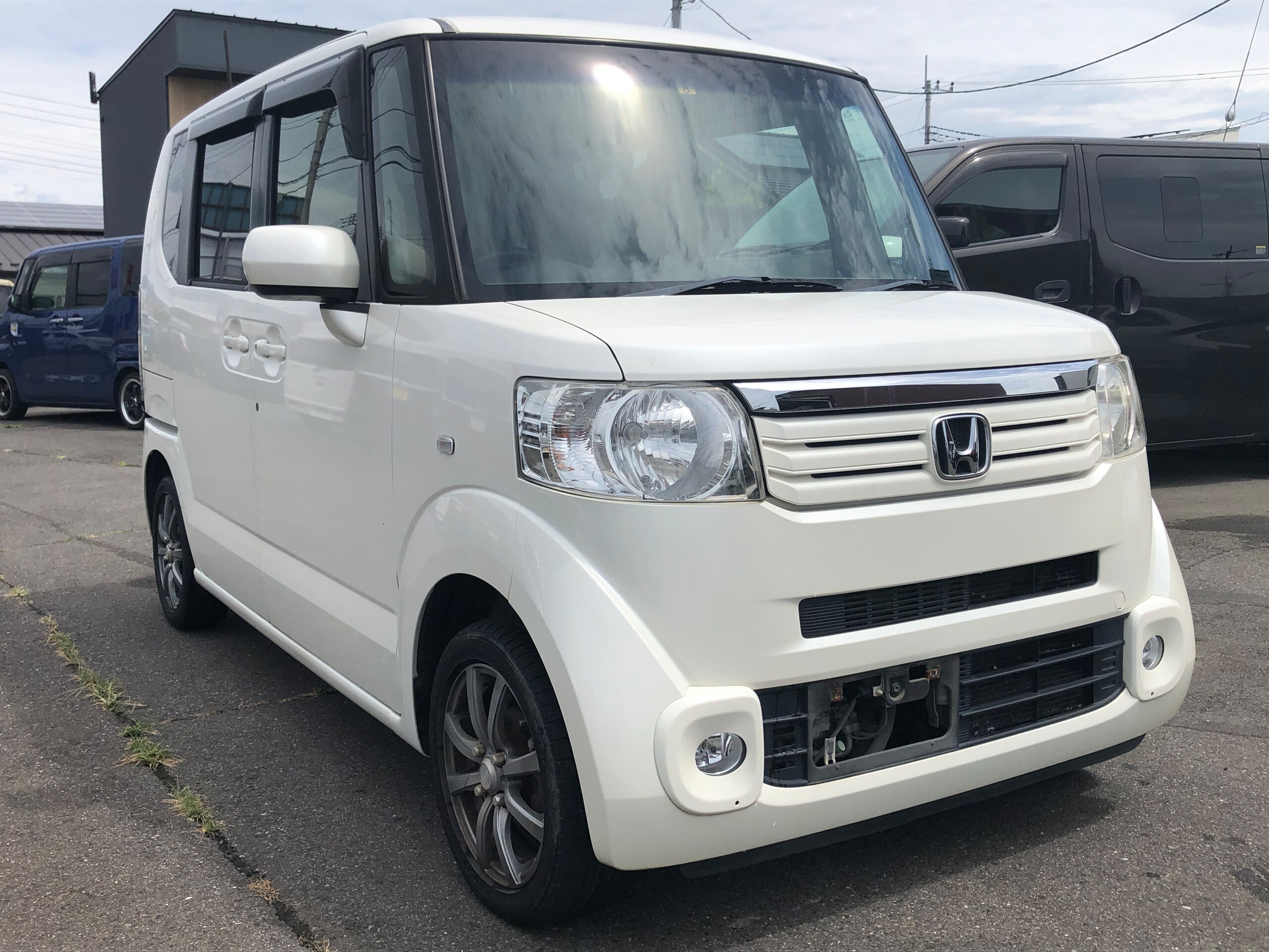 HONDA N-BOX