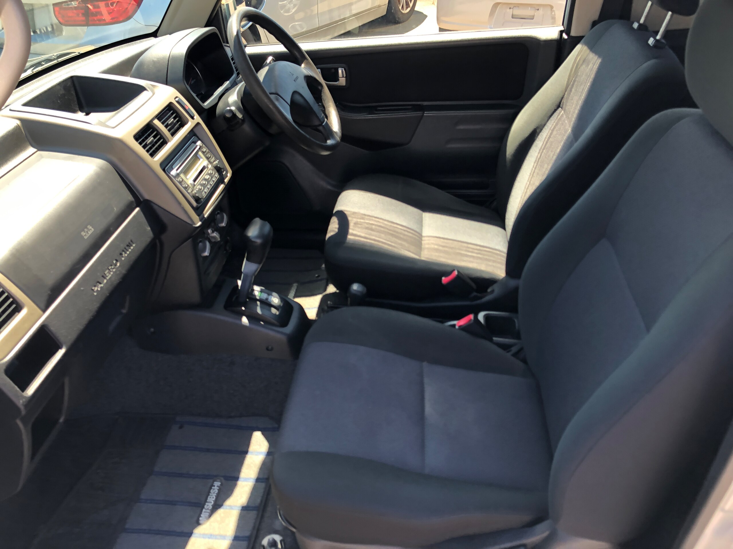 三菱 PAJERO mini